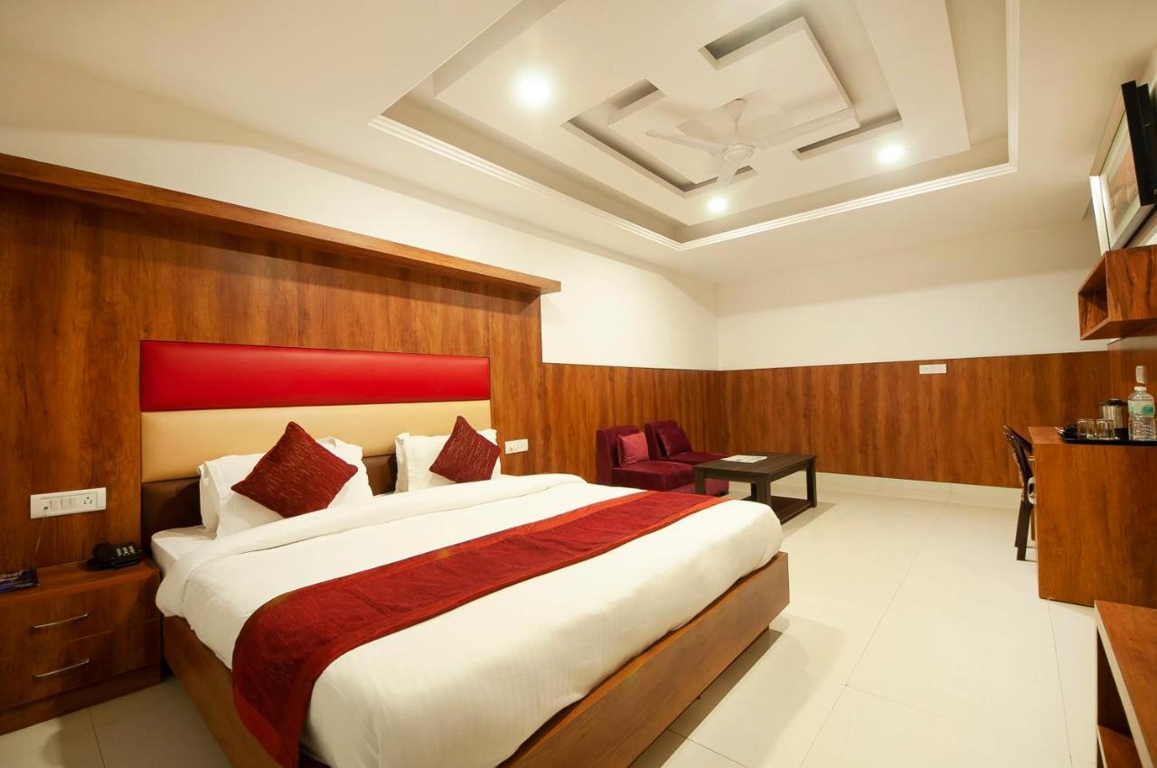 نيودلهي Hotel Sm Suits Near Delhi Airport-Unit By Grand Urban Luxury المظهر الخارجي الصورة
