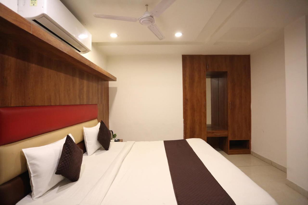 نيودلهي Hotel Sm Suits Near Delhi Airport-Unit By Grand Urban Luxury المظهر الخارجي الصورة