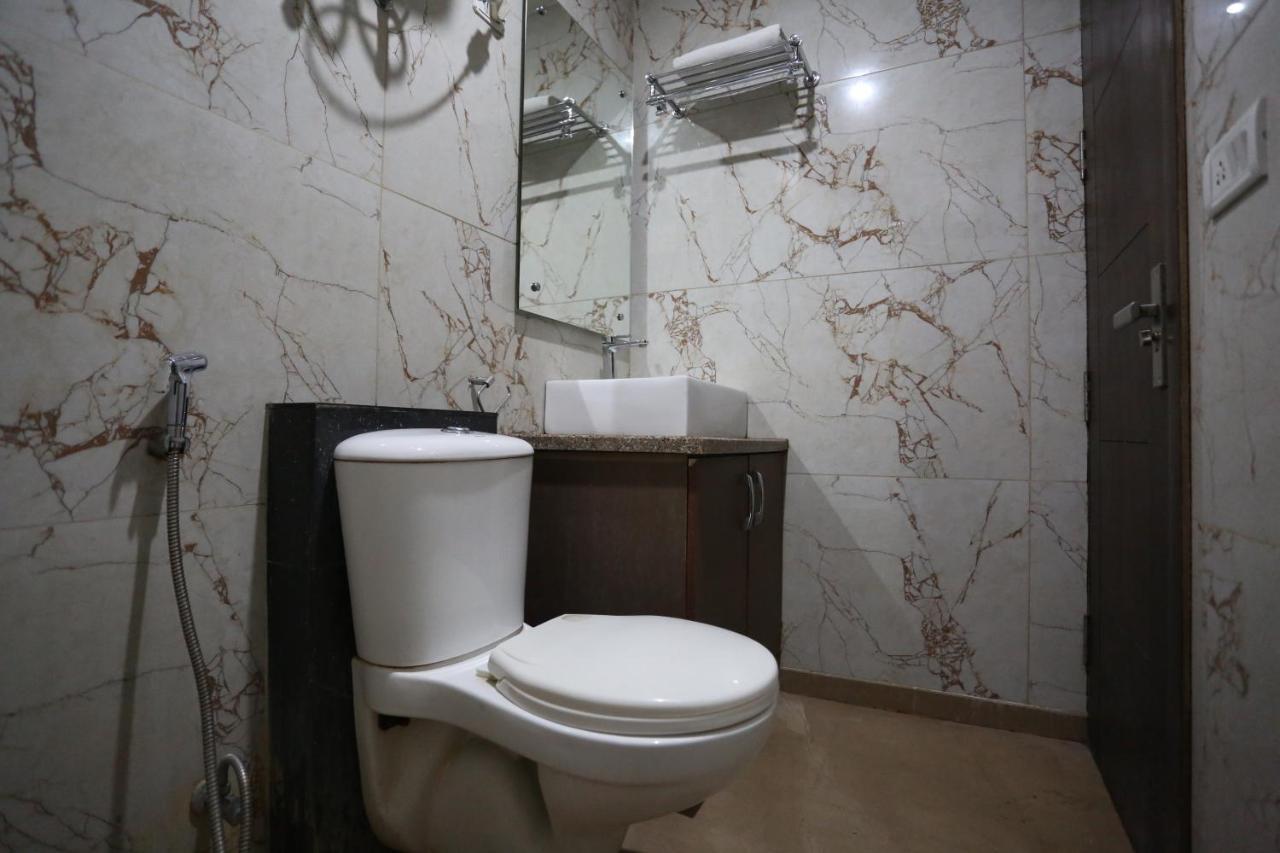 نيودلهي Hotel Sm Suits Near Delhi Airport-Unit By Grand Urban Luxury المظهر الخارجي الصورة