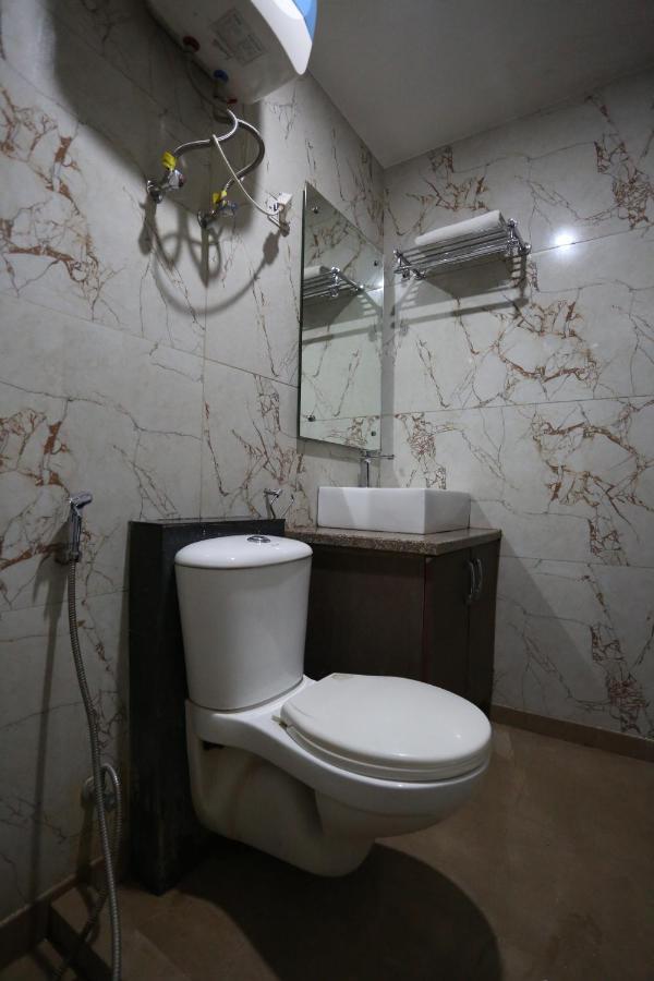 نيودلهي Hotel Sm Suits Near Delhi Airport-Unit By Grand Urban Luxury المظهر الخارجي الصورة